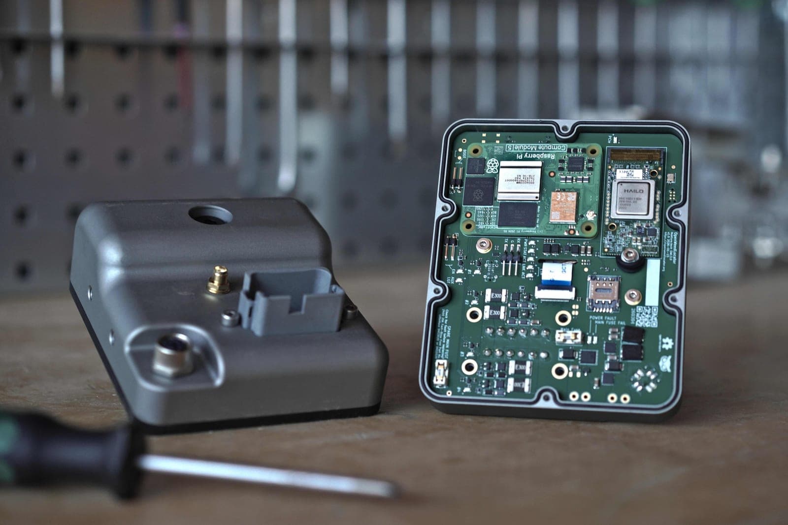 Inside the OWL: compute module and carrier board